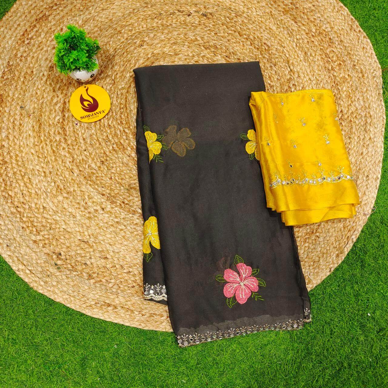Designer Embroidery Saree With Mirror Real Work - MIRROR8