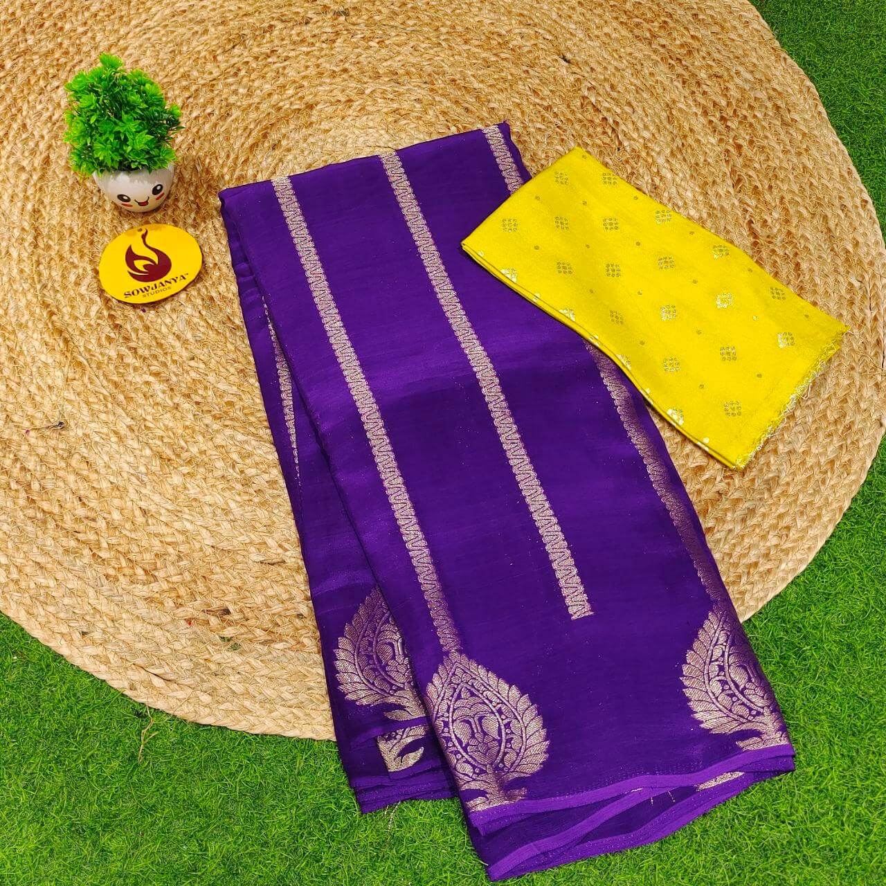 Premium Viscose Crape Georgette's Saree's - SSRUS13