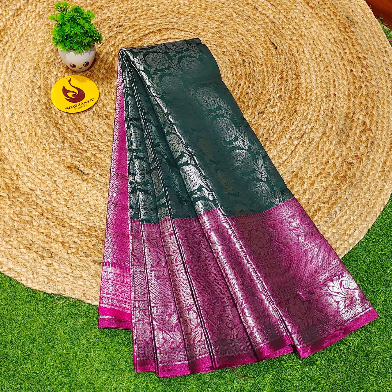 Premium Fancy Pattu Sarees - SSAKA32