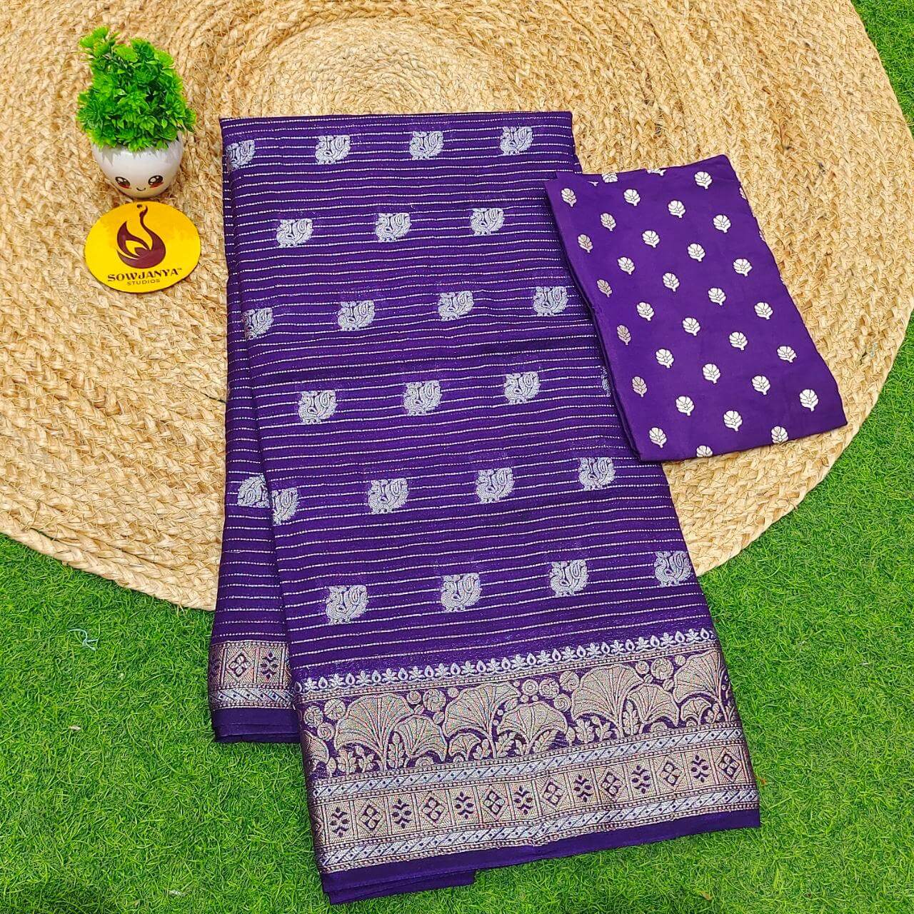 Premium Viscose Georgette Saree - SSRED6