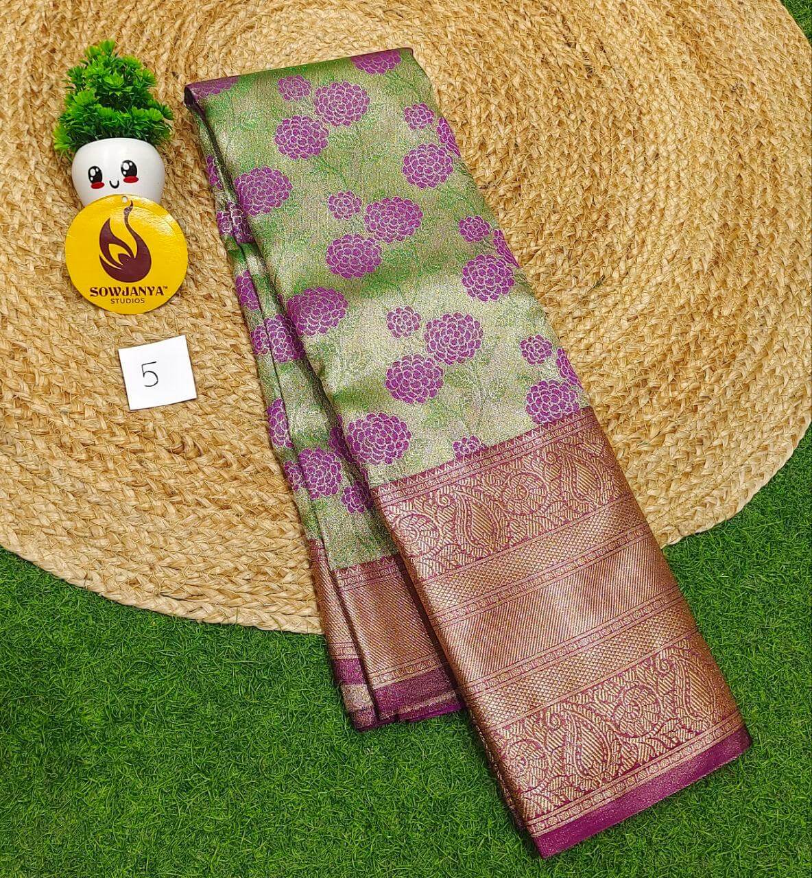 Premium Tissue Soft Pattu With Kanchi Big Border - SSMGS5