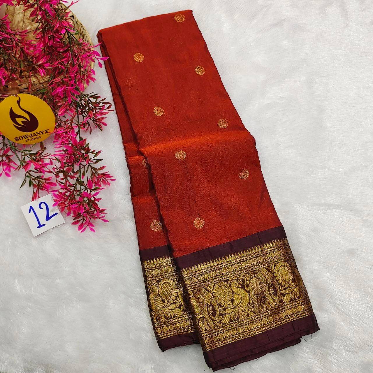 VINTAGE Seiko Gadwal Pattu Sarees - FIRE0204