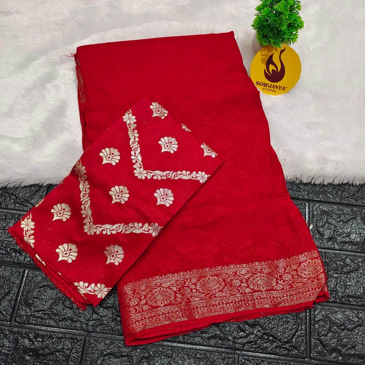 Premium Viscose Embose Saree(RED)- SSEMB