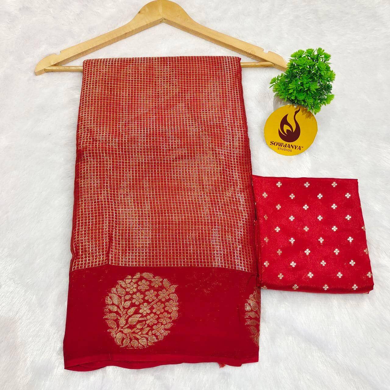 Viscose Crape Chex Saree With Designer Border(RED) - SSCDB