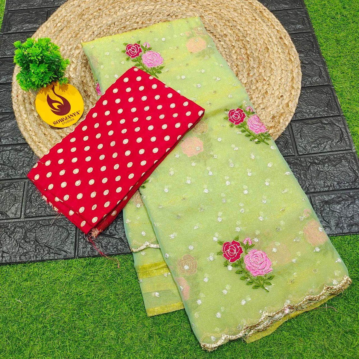 Designer Shimmer Georgette Butti with Emboridery Sarees(green) - SSFLW