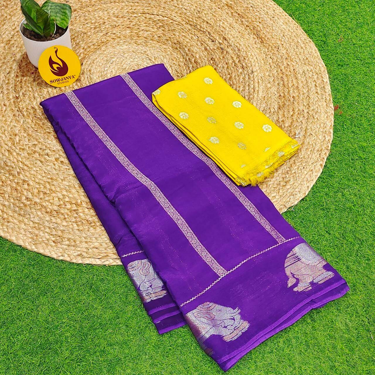 Premium Viscose Crape Georgette's Saree's - SSRUS1