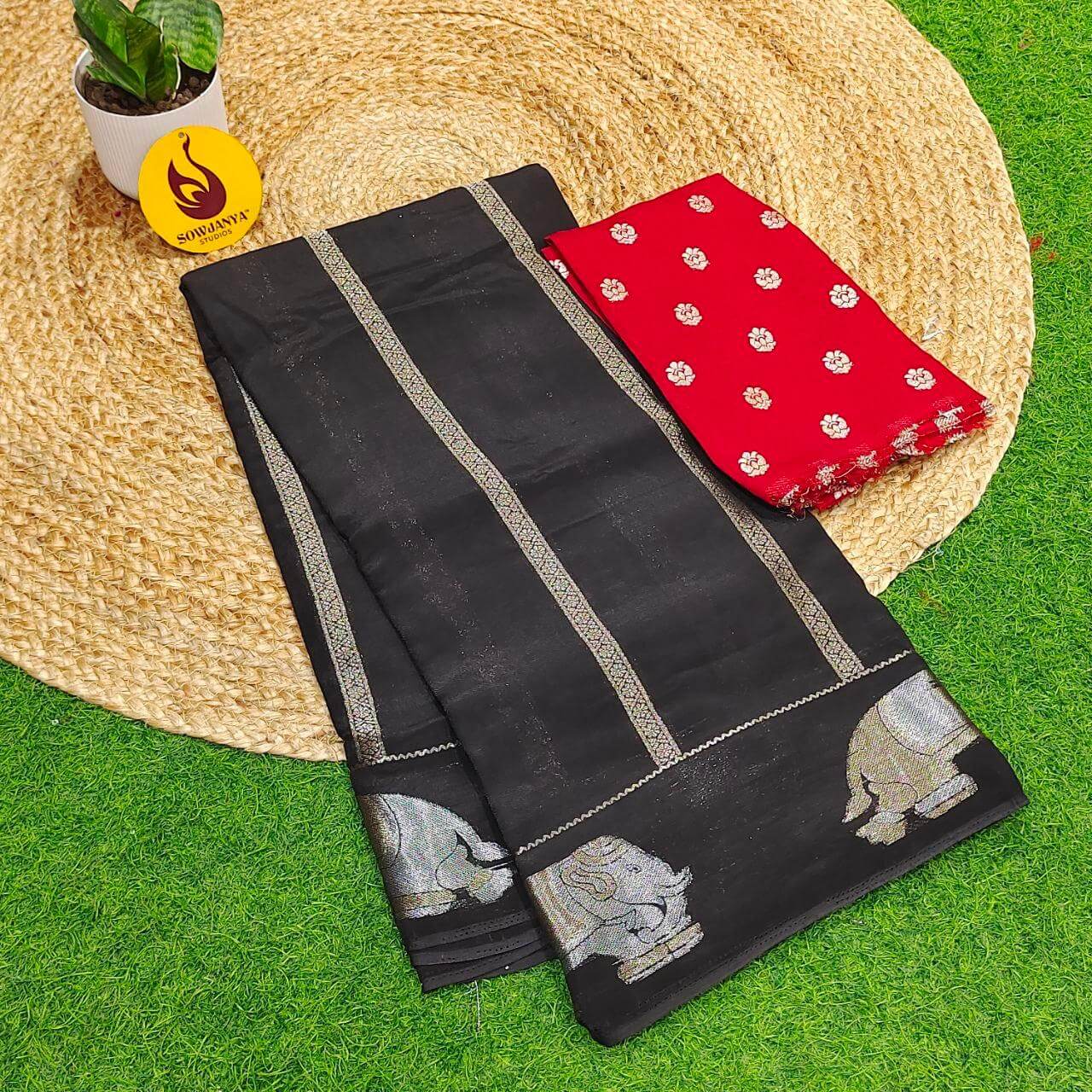 Premium Viscose Crape Georgette's Saree's - SSRUS4