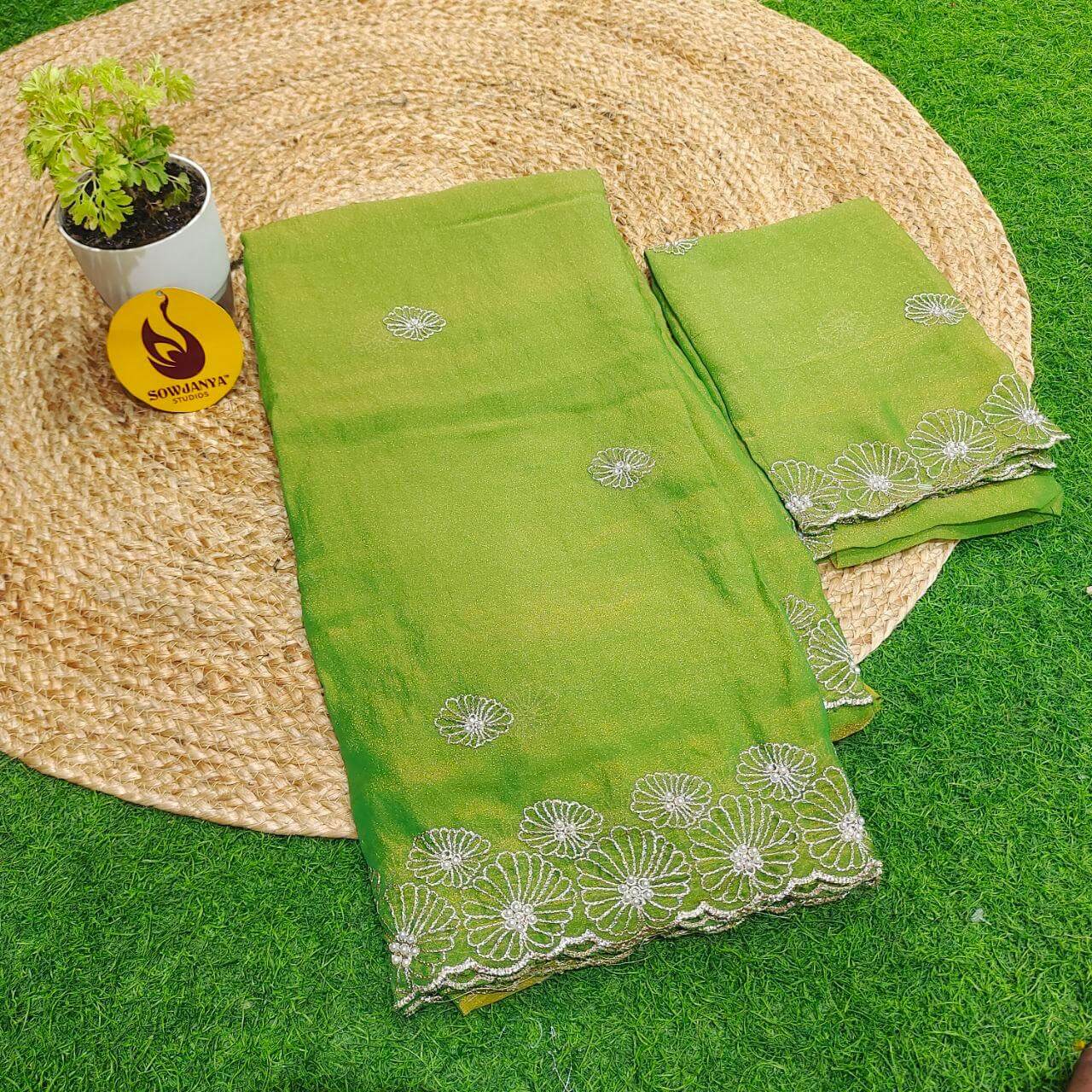 Premium Shimmer Georgette's Saree's - SSSPC38