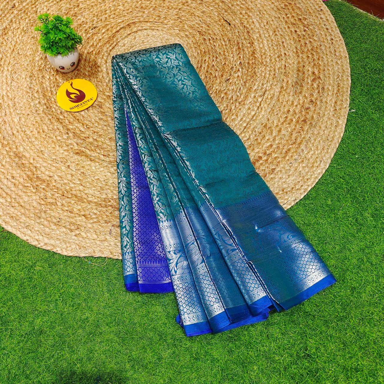 Premium Fancy Pattu Sarees - SSAKA7