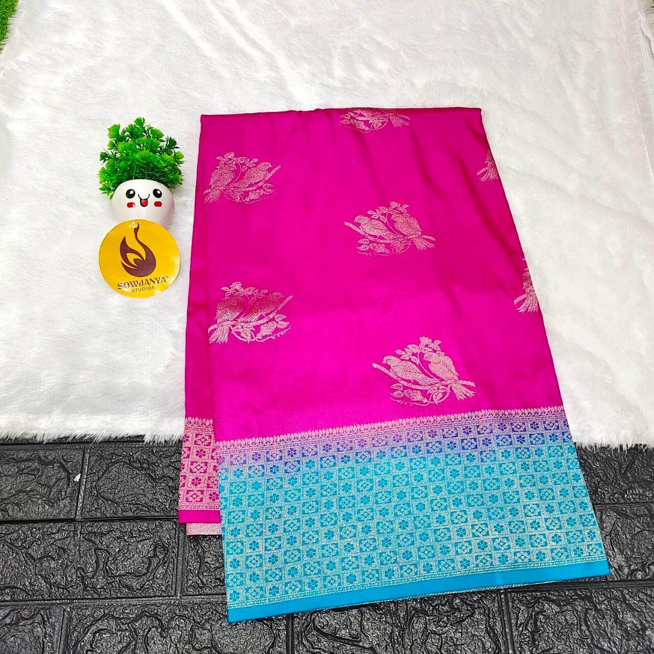 Pure Dola Silk with Zari work Sarees - SSPDS18
