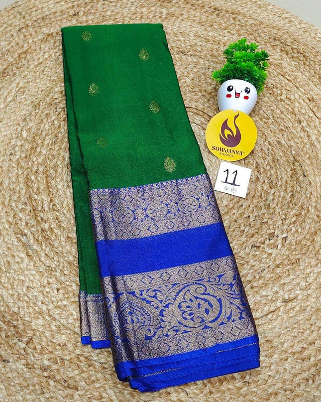 VINTAGE Seiko Gadwal Pattu Sarees - WAVE011