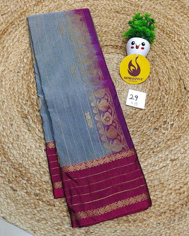 VINTAGE Seiko Gadwal Pattu Sarees - WAVE029