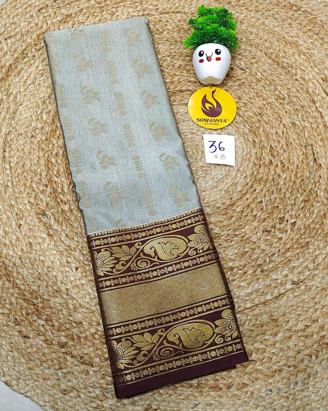 VINTAGE Seiko Gadwal Pattu Sarees - WAVE036
