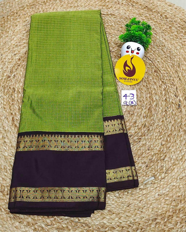 VINTAGE Seiko Gadwal Pattu Sarees - WAVE043
