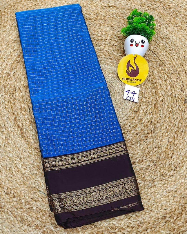 VINTAGE Seiko Gadwal Pattu Sarees - WAVE044
