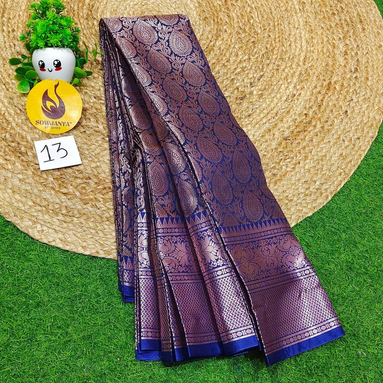 Premium Fancy Pattu Sarees - SSAKA013