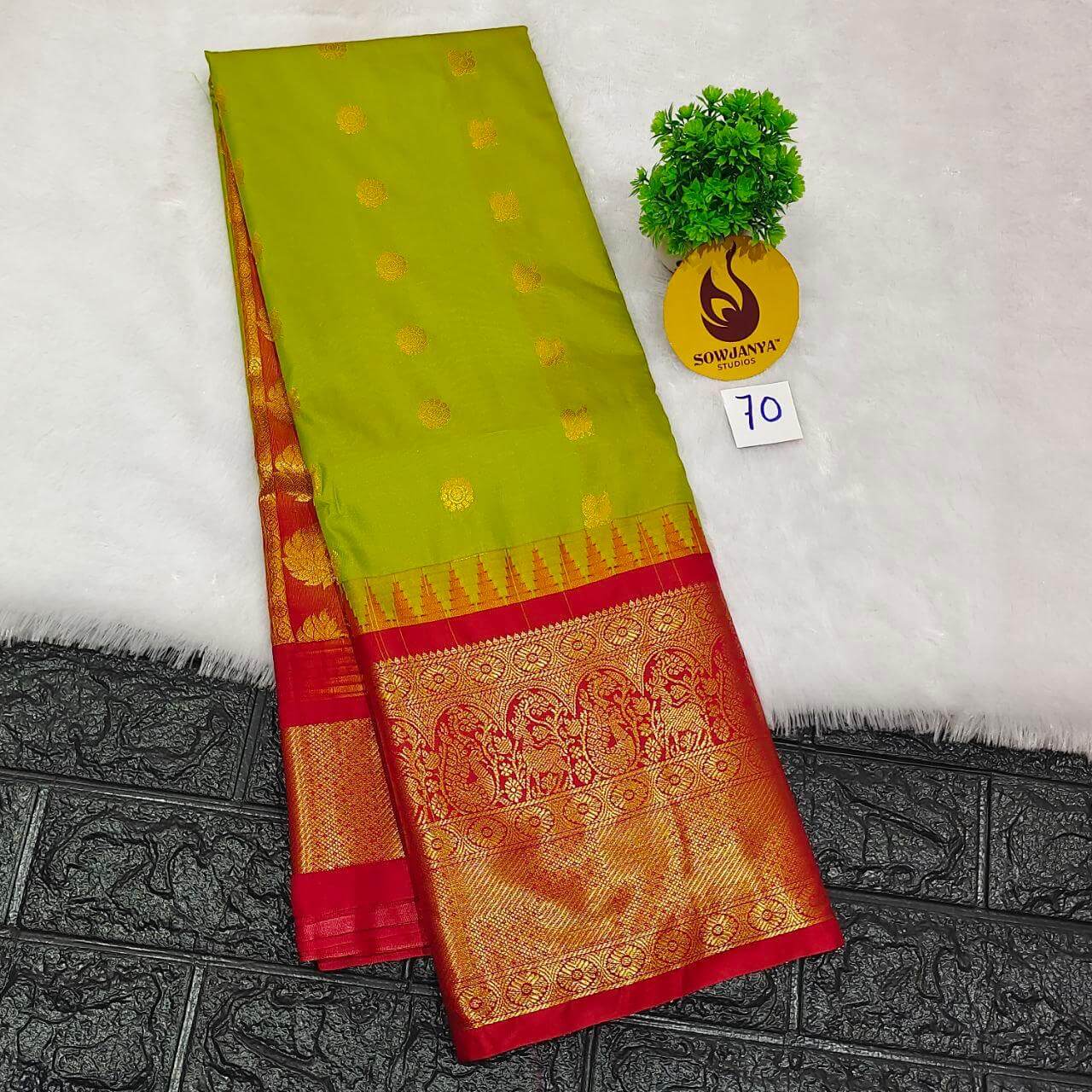 Premium Semi Gadwal  Sarees - VIBE70