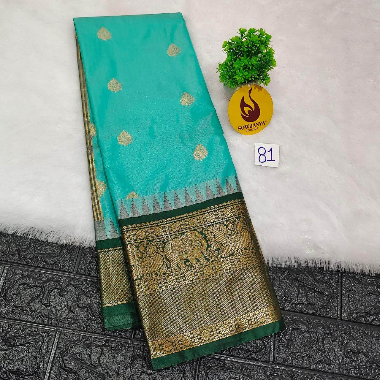 Premium Semi Gadwal  Sarees - VIBE81