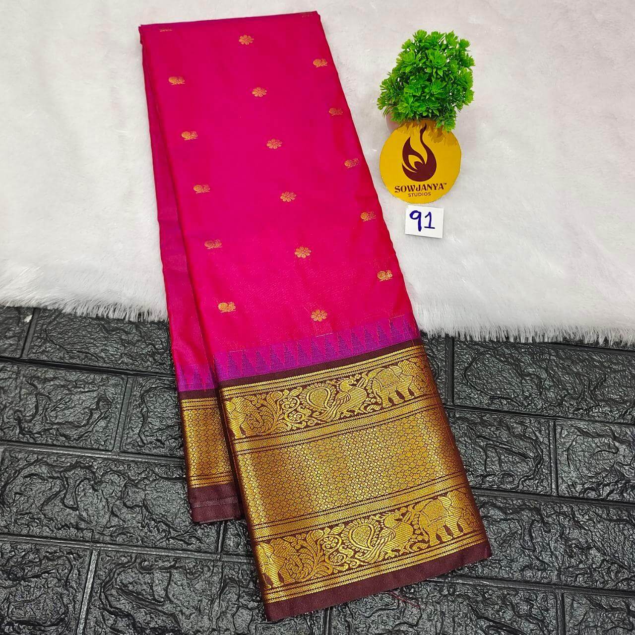 Premium Semi Gadwal  Sarees - VIBE91