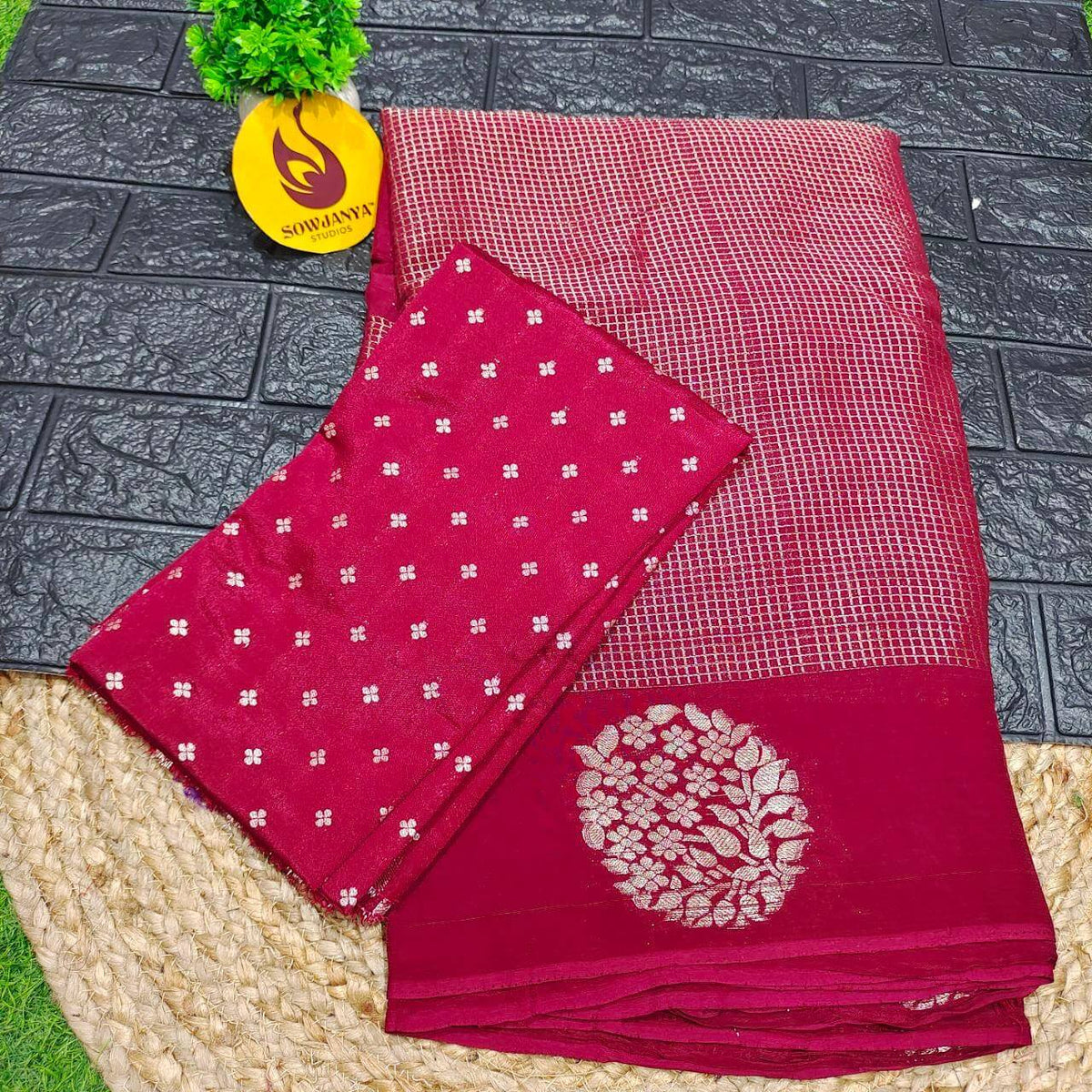 Viscose Crape Chex Saree With Designer Border(Maroon) - SSCDB