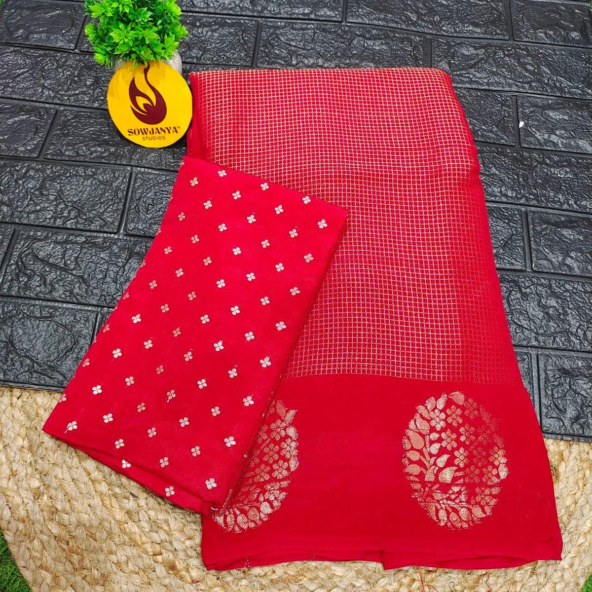 Viscose Crape Chex Saree With Designer Border(RED) - SSCDB