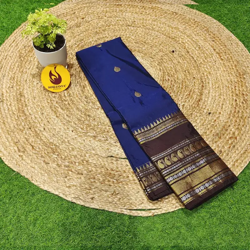VINTAGE Seiko Gadwal Sarees - WAVE50