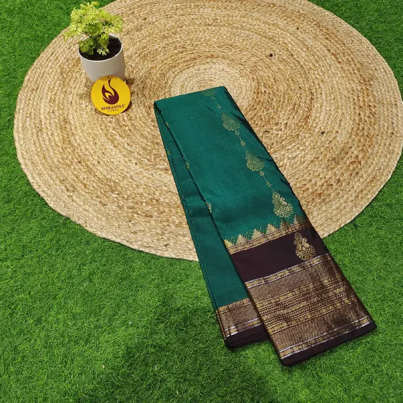 VINTAGE Seiko Gadwal Sarees - WAVE52